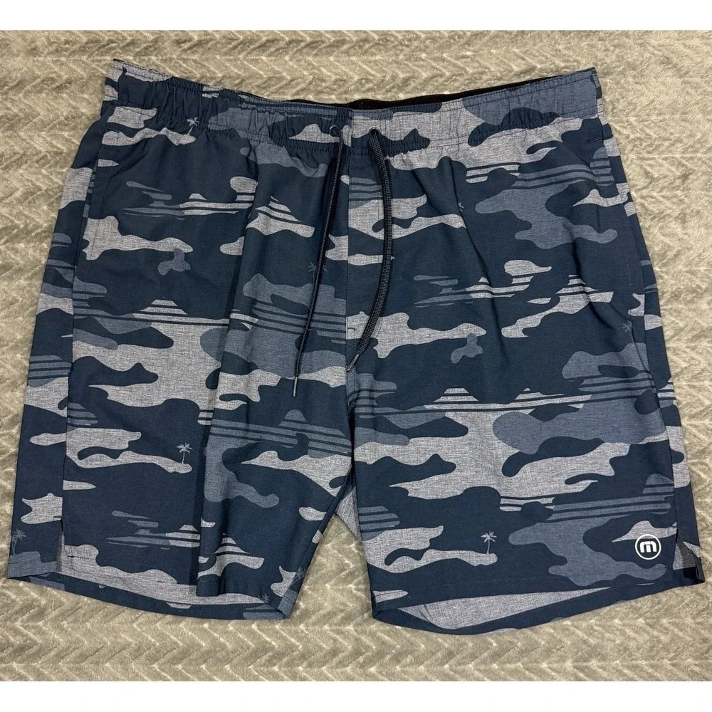 Travis Mathew Survivalist Casual Board Shorts Men XL Blue Camo Heater Series